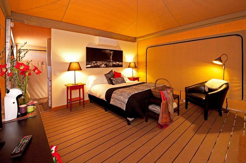 Squeakywindmill Boutique Tent B&B Alice Springs Bagian luar foto
