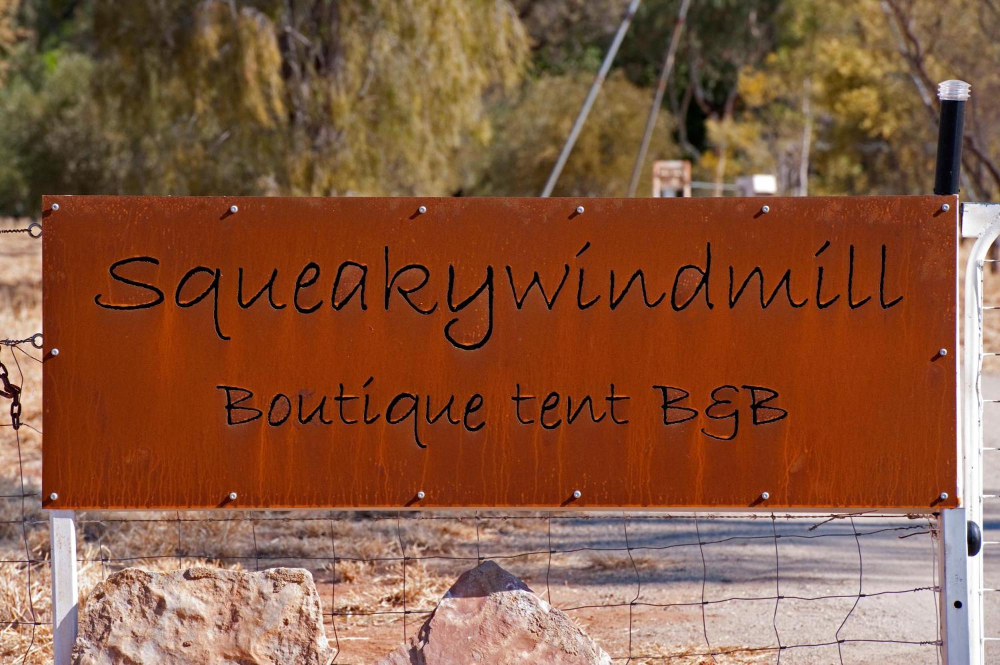 Squeakywindmill Boutique Tent B&B Alice Springs Bagian luar foto