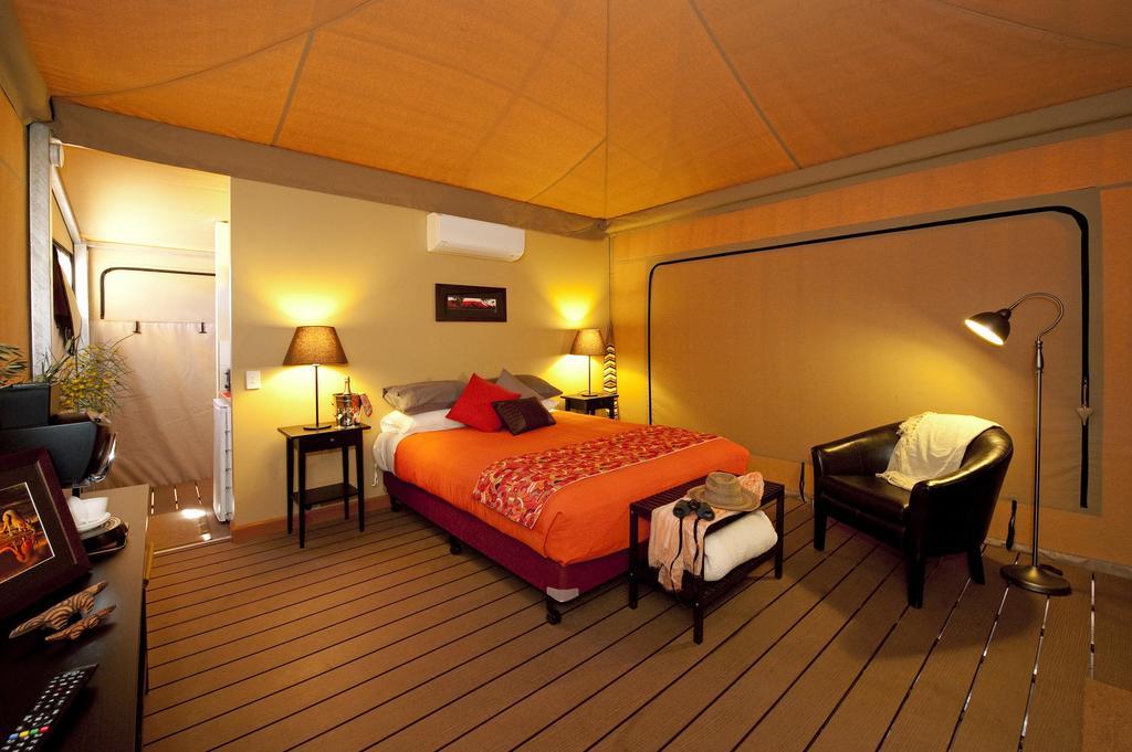 Squeakywindmill Boutique Tent B&B Alice Springs Bagian luar foto